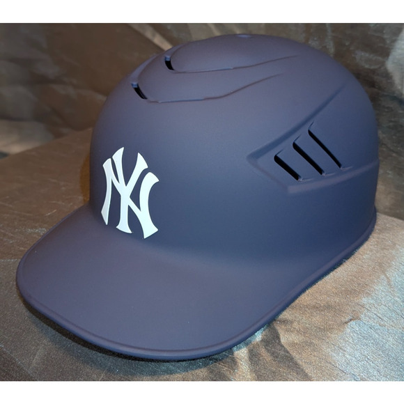 ⚾⚾ NY YANKEES MACH Batting Catchers Coaches Skull Helmet MLB Official GAME L@@K⚾ - Picture 7 of 11
